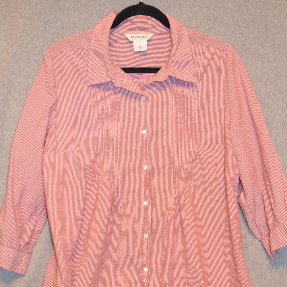 St. John's Bay striped button-down shirt with pleats Size Women's XL